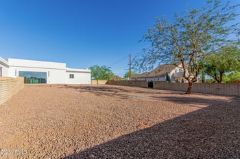 2650 Hawes Rd, Mesa, AZ 85207