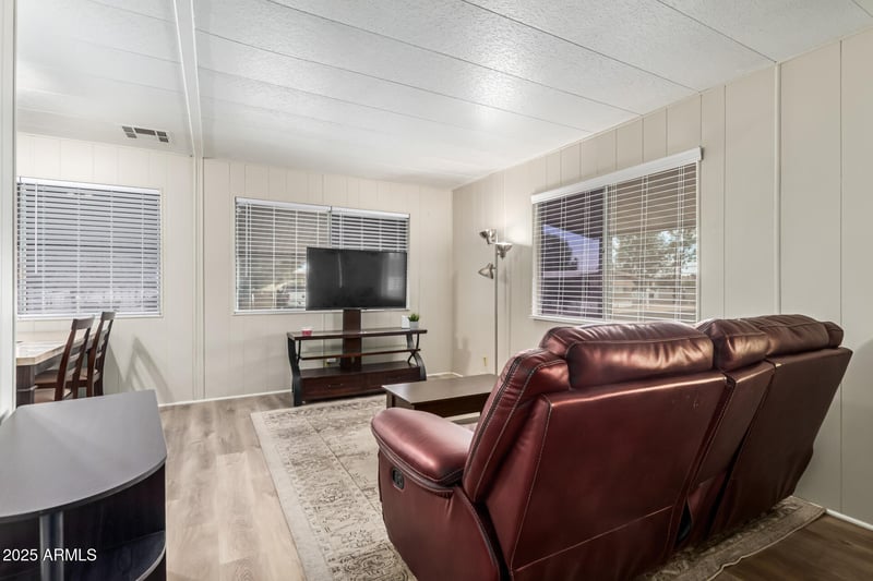 2650 Union Hills Dr #112, Phoenix, AZ 85027