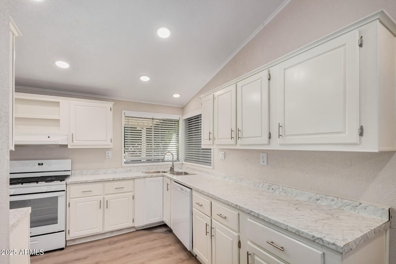 2650 Union Hills Dr #133, Phoenix, AZ 85027