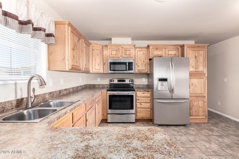 2650 Union Hills Dr #231, Phoenix, AZ 85027