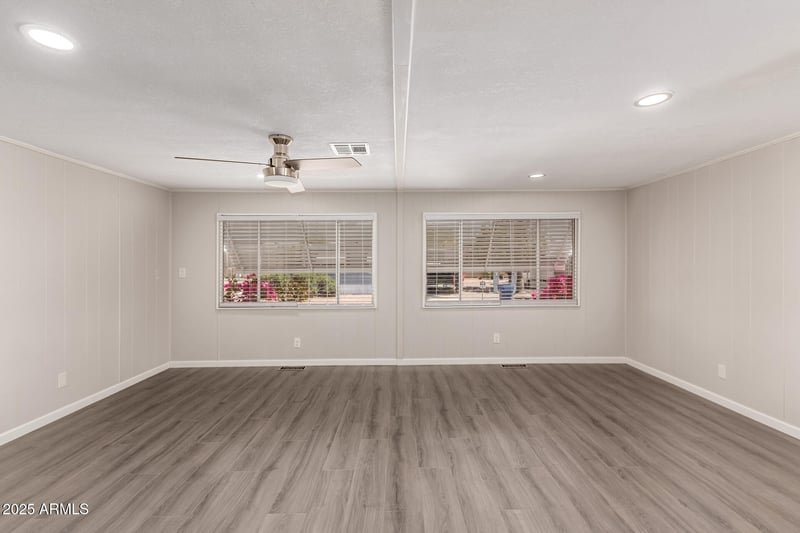 2650 W Union Hills Dr #16, Phoenix, AZ 85027