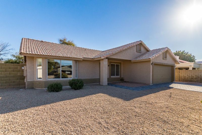2651 E Enrose St, Mesa, AZ 85213