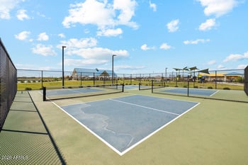 2654 Homesteader Rd, San Tan Valley, AZ 85140