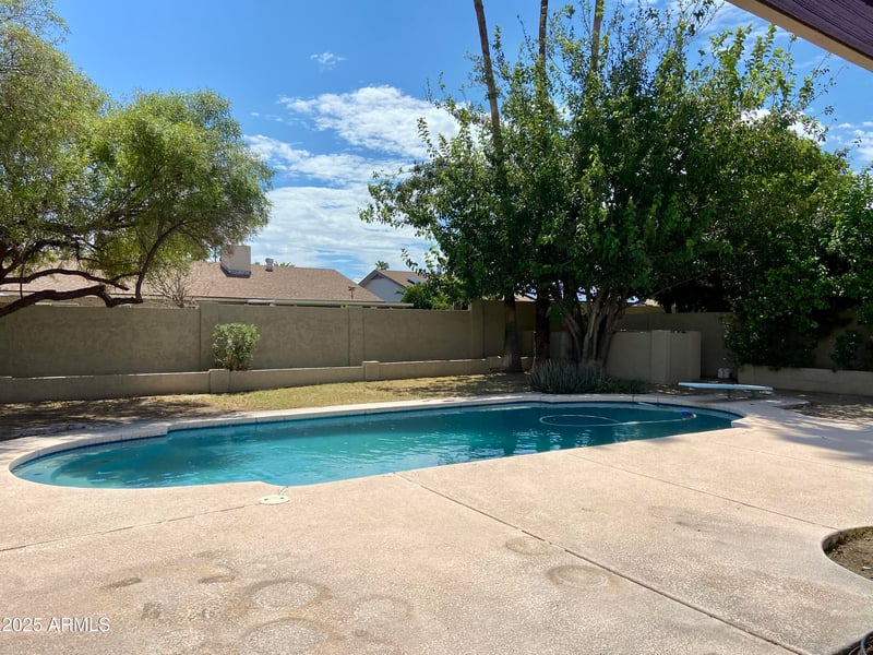 2655 Cholla St, Phoenix, AZ 85028