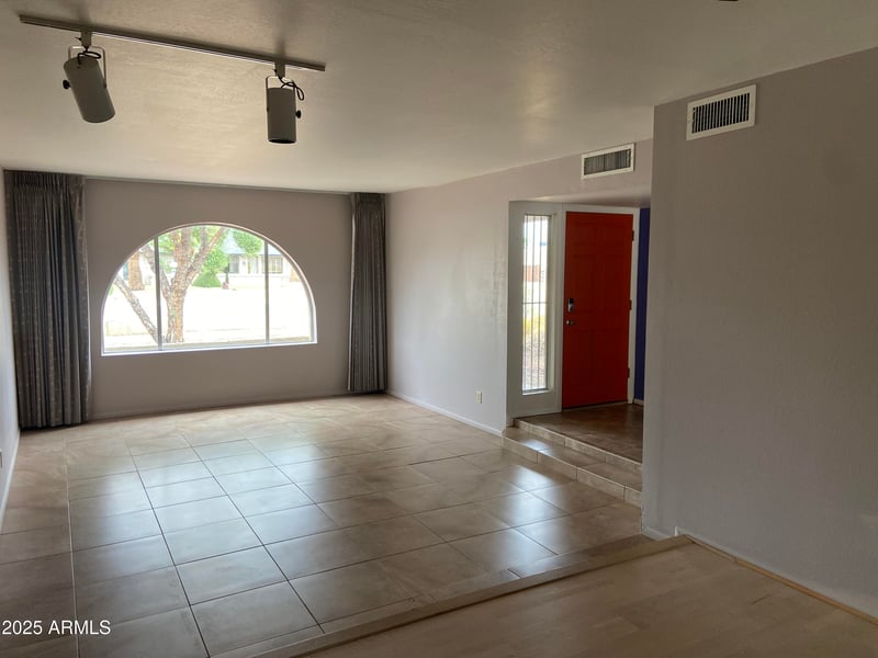 2655 Cholla St, Phoenix, AZ 85028