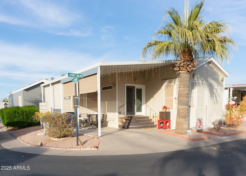 2656 56th St #282, Mesa, AZ 85215