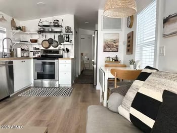2656 56th St #D184, Mesa, AZ 85215