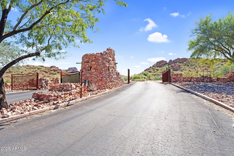 26599 N El Pedregal Cir #4, San Tan Valley, AZ 85144