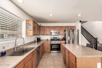 266 Hereford Dr, San Tan Valley, AZ 85143