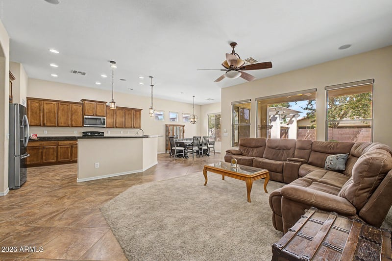 2660 Blue Spruce Ln, Gilbert, AZ 85298