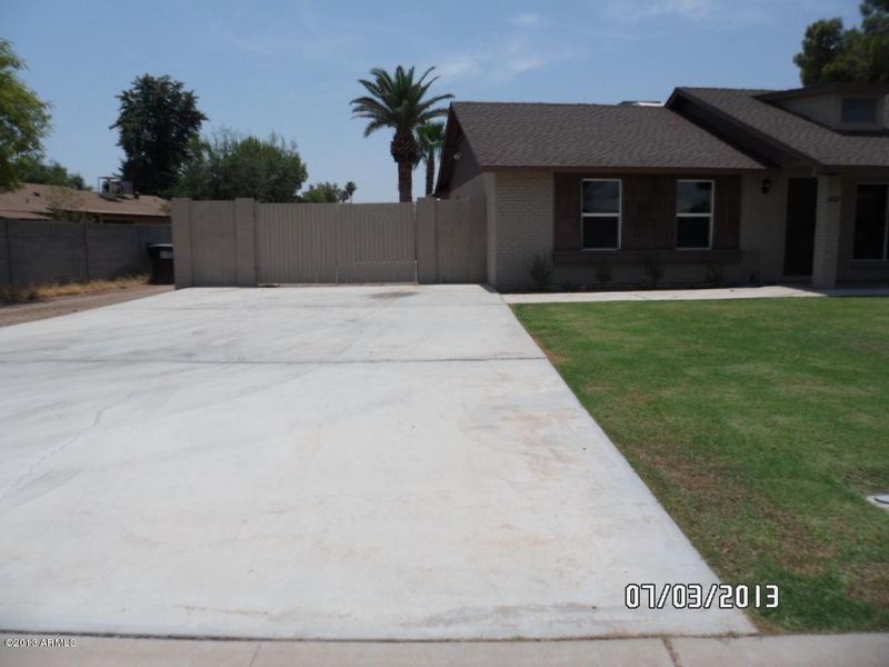 2660 E Commonwealth Cir, Chandler, AZ 85225