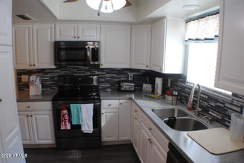 26602 Cloverland Dr, Sun Lakes, AZ 85248