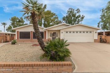 26603 Lakeview Dr, Sun Lakes, AZ 85248