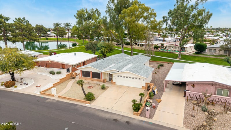 26603 Lakeview Dr, Sun Lakes, AZ 85248