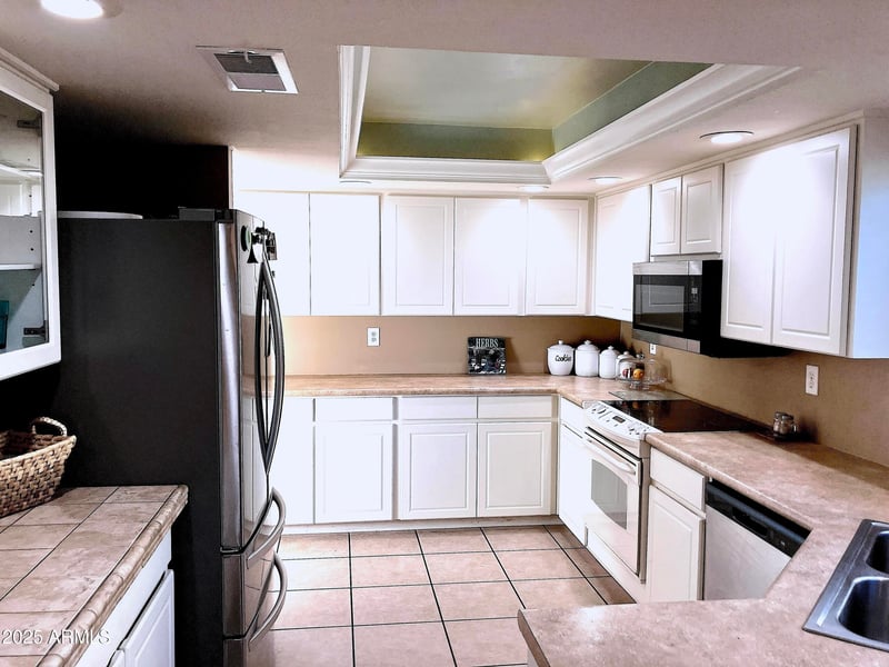 26609 Truro Dr, Sun Lakes, AZ 85248