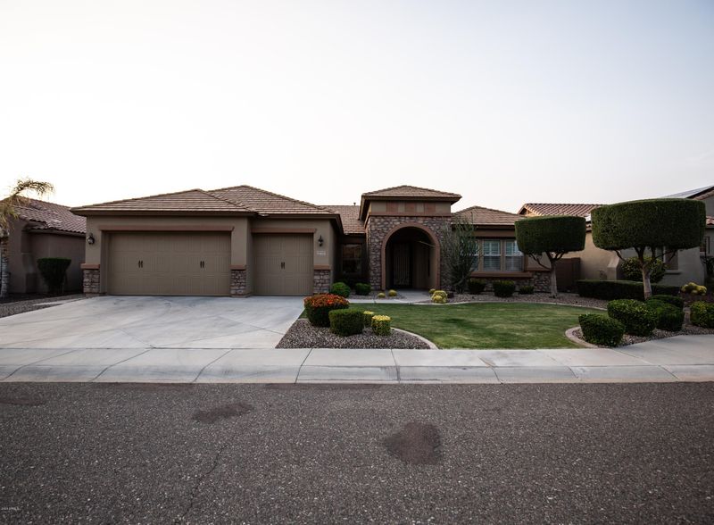 26614 N 57th Ave, Phoenix, AZ 85083