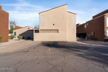 2662 Oakleaf Dr, Tempe, AZ 85288