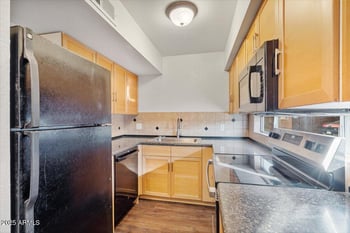 2662 Oakleaf Dr, Tempe, AZ 85288