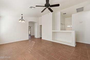 2662 Sawtooth Way, San Tan Valley, AZ 85144