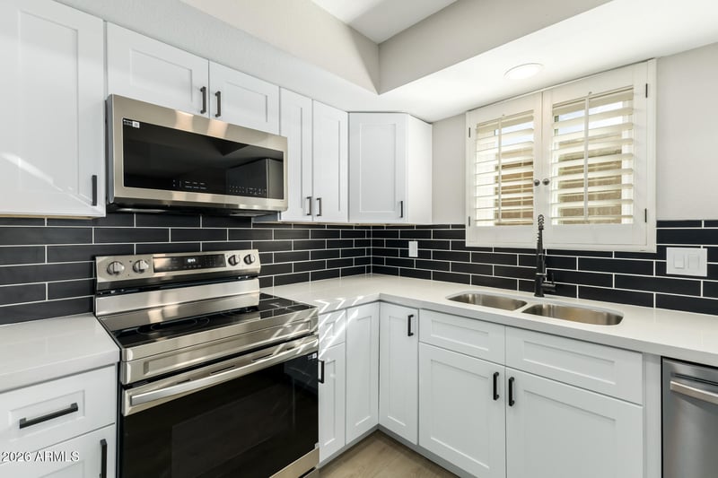26622 New Town Dr, Sun Lakes, AZ 85248