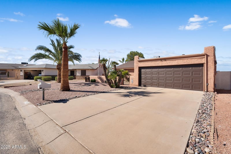 26632 Snead Dr, Sun Lakes, AZ 85248
