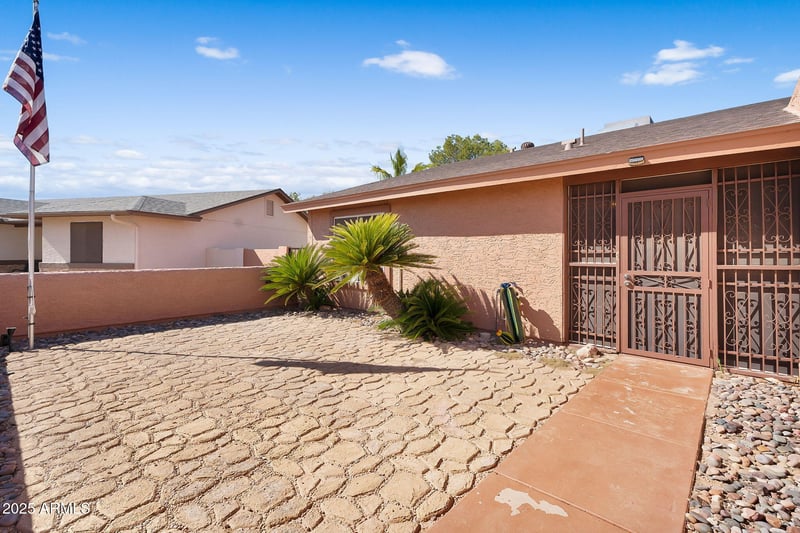 26632 Snead Dr, Sun Lakes, AZ 85248