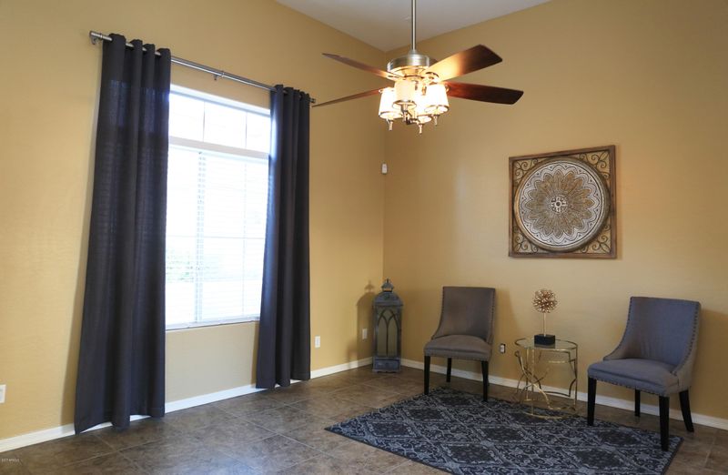26637 N Babbling Brook Dr, Phoenix, AZ 85083