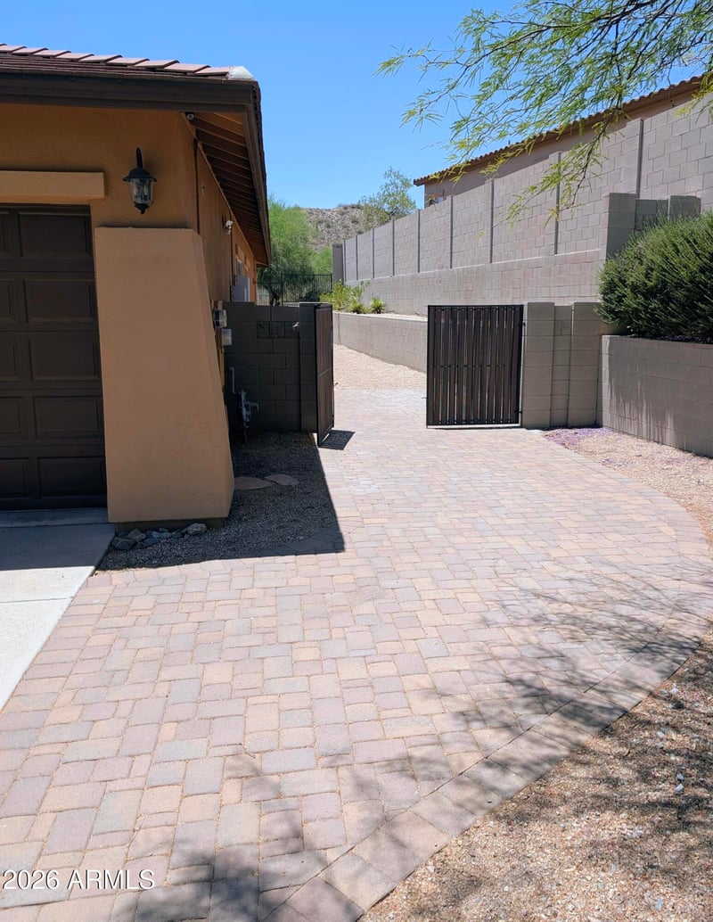 26650 86th Dr, Peoria, AZ 85383