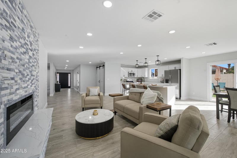 26661 S Howard Dr, Sun Lakes, AZ 85248