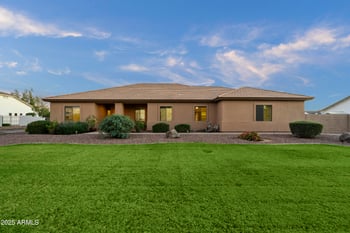 2667 Melrose St, Gilbert, AZ 85297