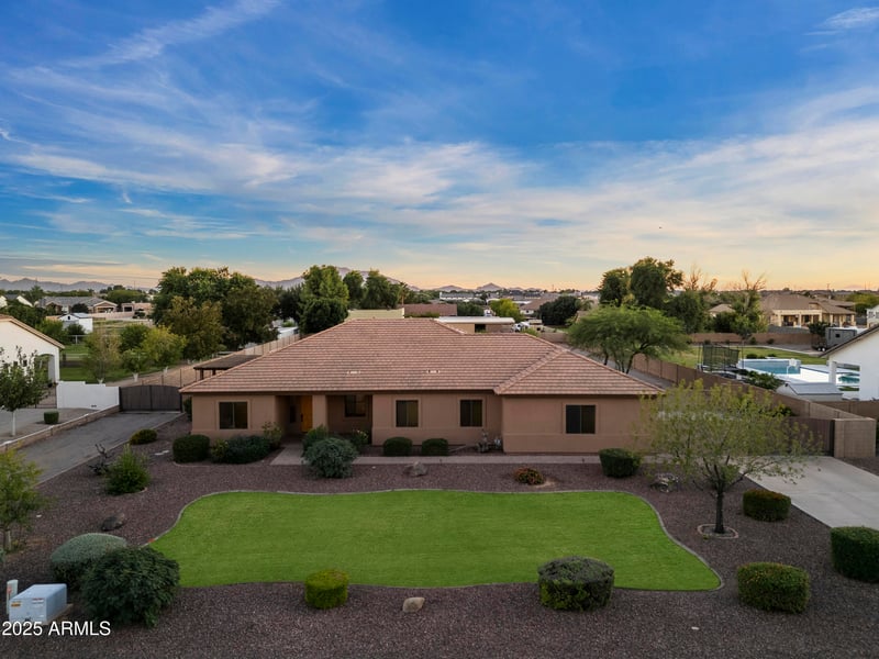 2667 Melrose St, Gilbert, AZ 85297