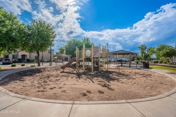 2668 73rd Glen, Phoenix, AZ 85035