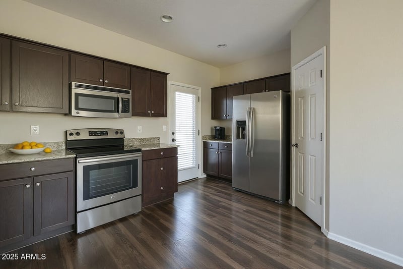 2668 73rd Glen, Phoenix, AZ 85035