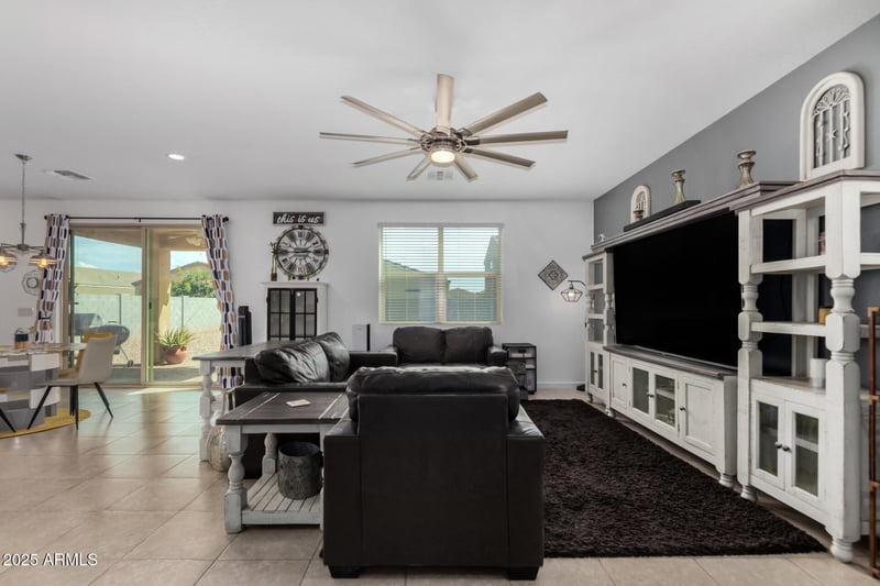 267 Chaska Trl, San Tan Valley, AZ 85140