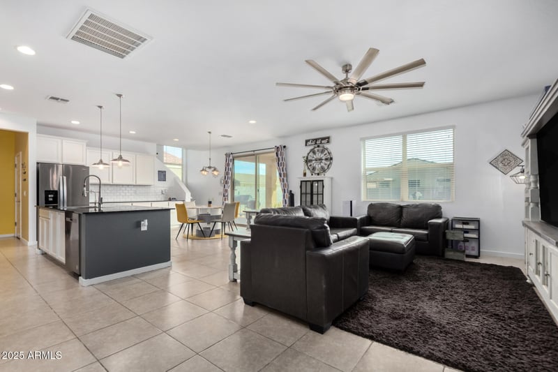 267 Chaska Trl, San Tan Valley, AZ 85140
