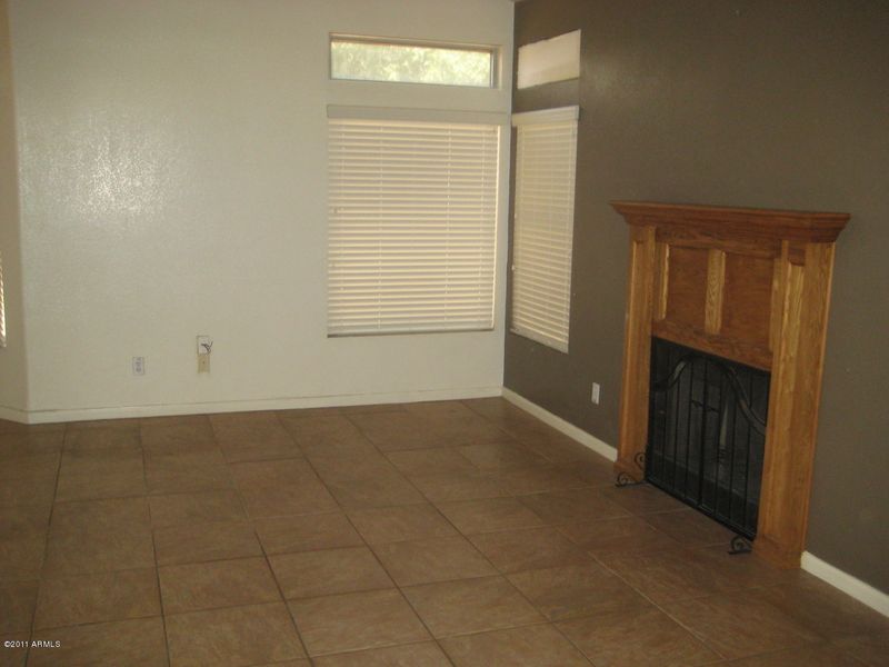 267 W Brisa Dr, Gilbert, AZ 85233