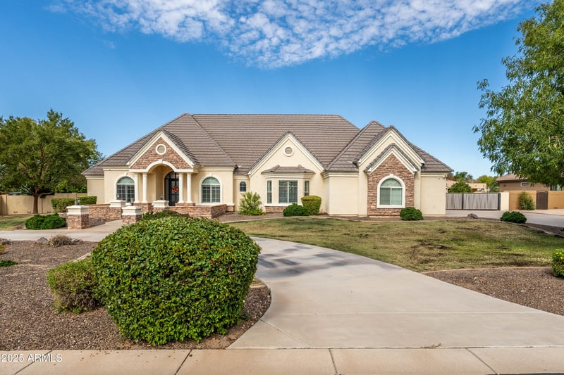 2670 Vallejo Ct, Gilbert, AZ 85298