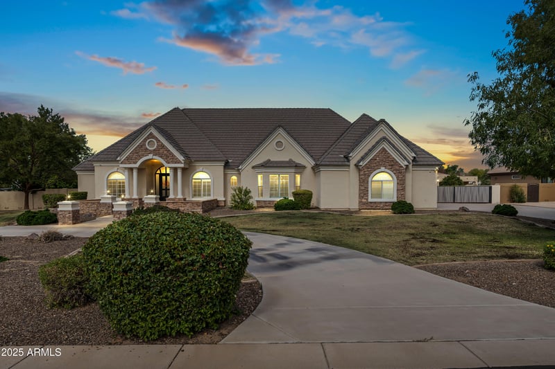 2670 Vallejo Ct, Gilbert, AZ 85298