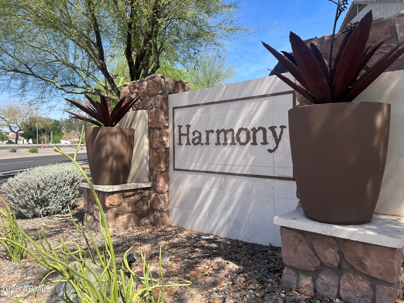 26708 Babbling Brook Dr, Phoenix, AZ 85083