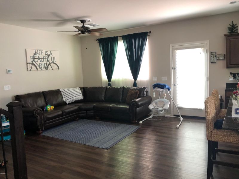 2671 N 73rd Glen, Phoenix, AZ 85035