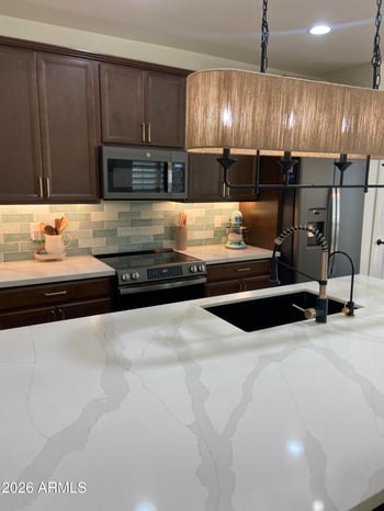 2673 Balsam Dr, Gilbert, AZ 85295