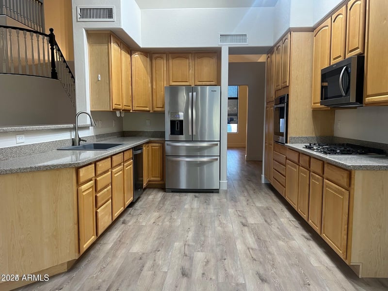26739 65th Dr, Phoenix, AZ 85083