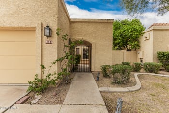 2674 El Dorado Dr, Chandler, AZ 85224