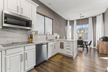 26743 65th Dr, Phoenix, AZ 85083