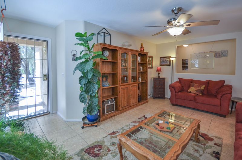 2675 E Bagdad Rd, San Tan Valley, AZ 85143