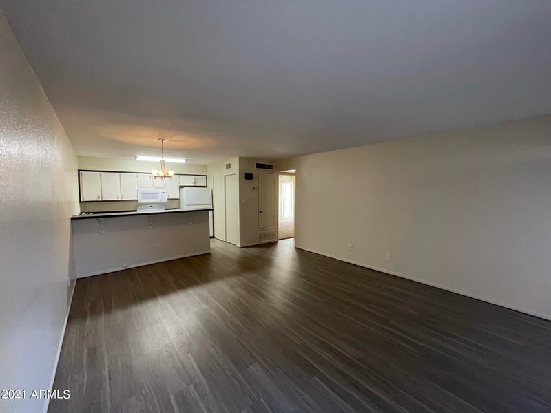 2675 E Silk Oak Dr, Tempe, AZ 85288
