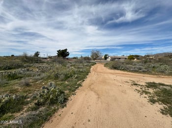 26755 Grandview Dr, Congress, AZ 85332