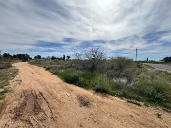 26755 Grandview Dr, Congress, AZ 85332