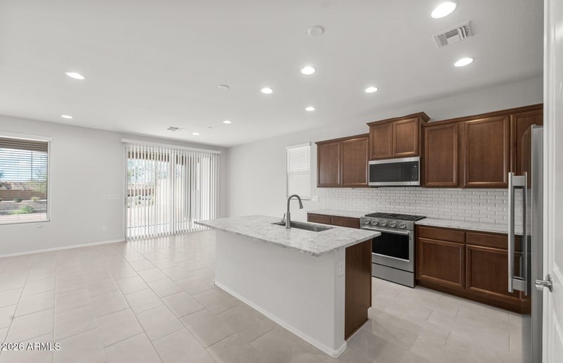 26760 W Firehawk Dr, Buckeye, AZ 85396