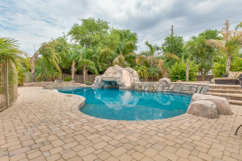 2677 E Haymore Ct, Gilbert, AZ 85298